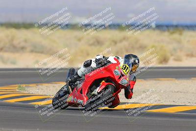 media/Sep-25-2022-CVMA (Sun) [[ee08ed6642]]/Race 6 Amateur Supersport Open/